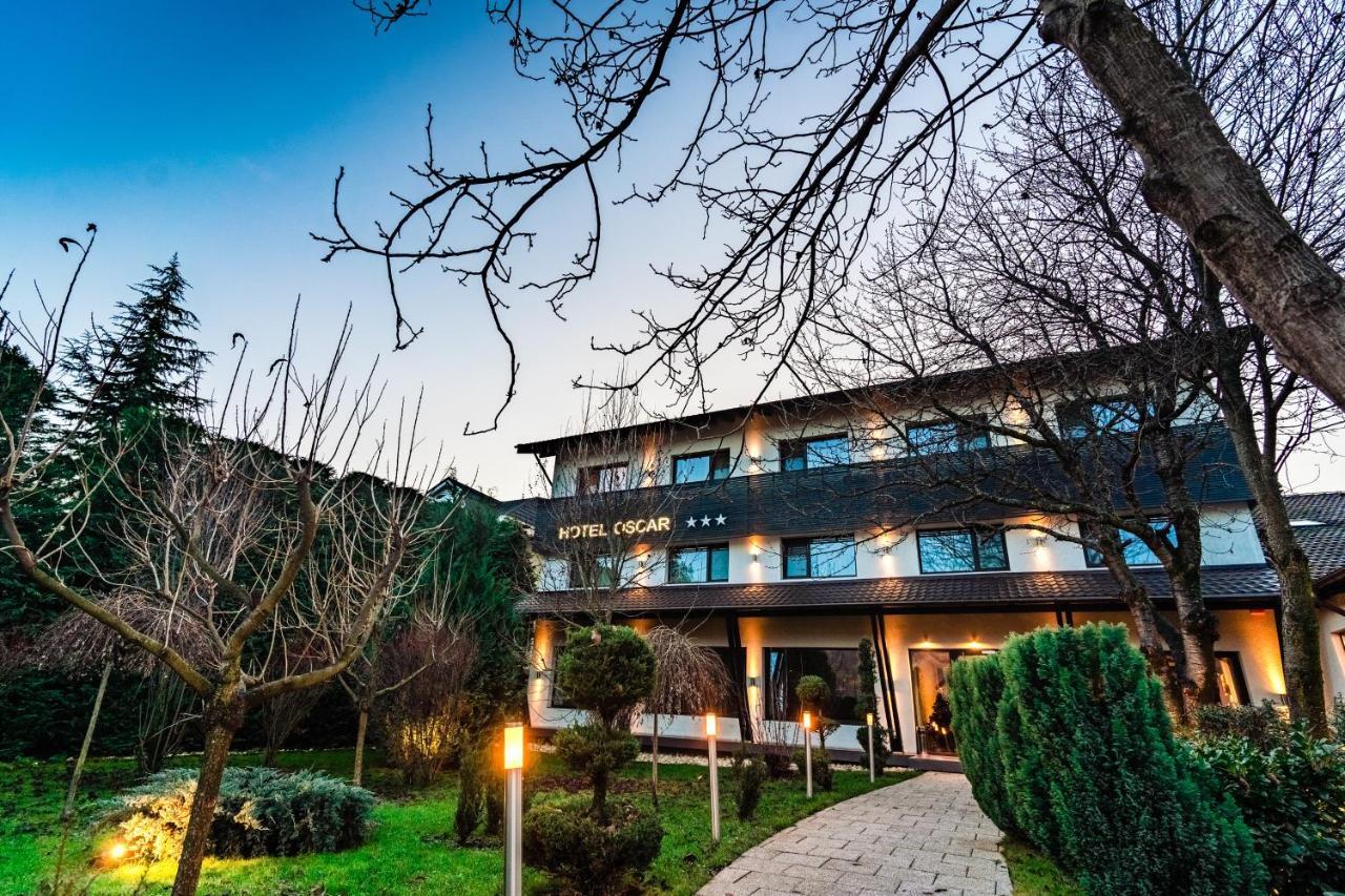 Hotel Oscar Кимпіна Екстер'єр фото