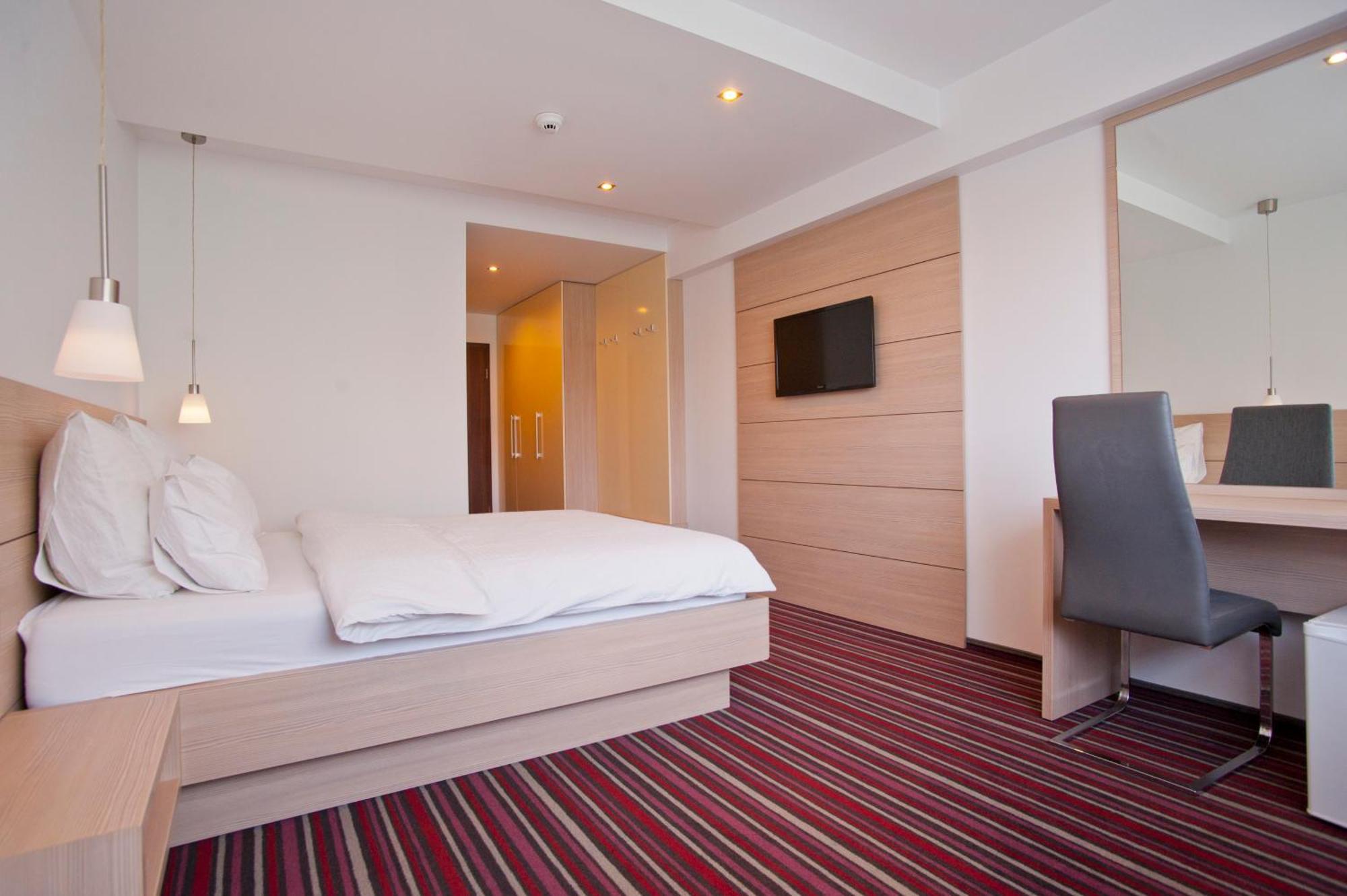 Hotel Oscar Кимпіна Номер фото